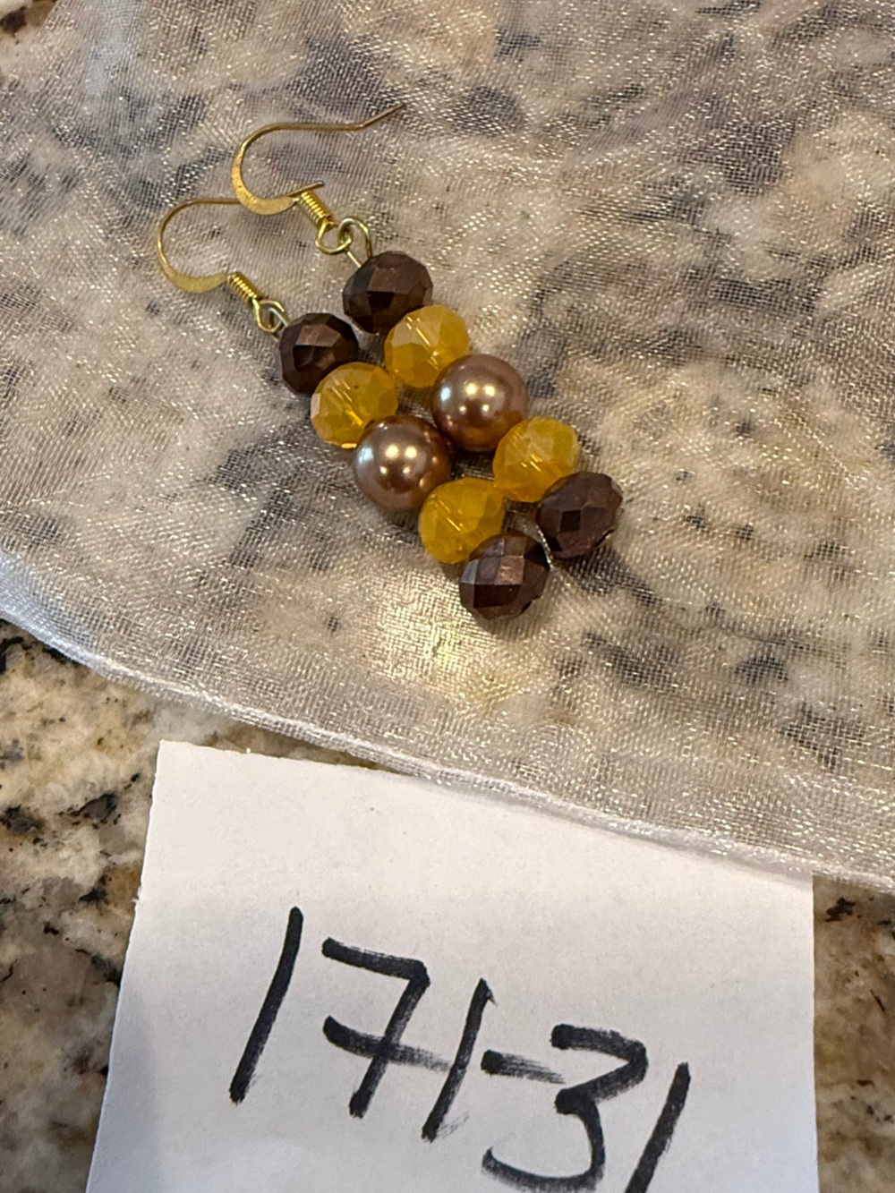 Neutral beaded dangle earrings brown gold & bronze - Picture 4 of 5